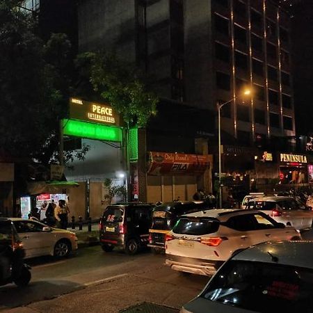 Peace International Hotel Bombaim Exterior foto